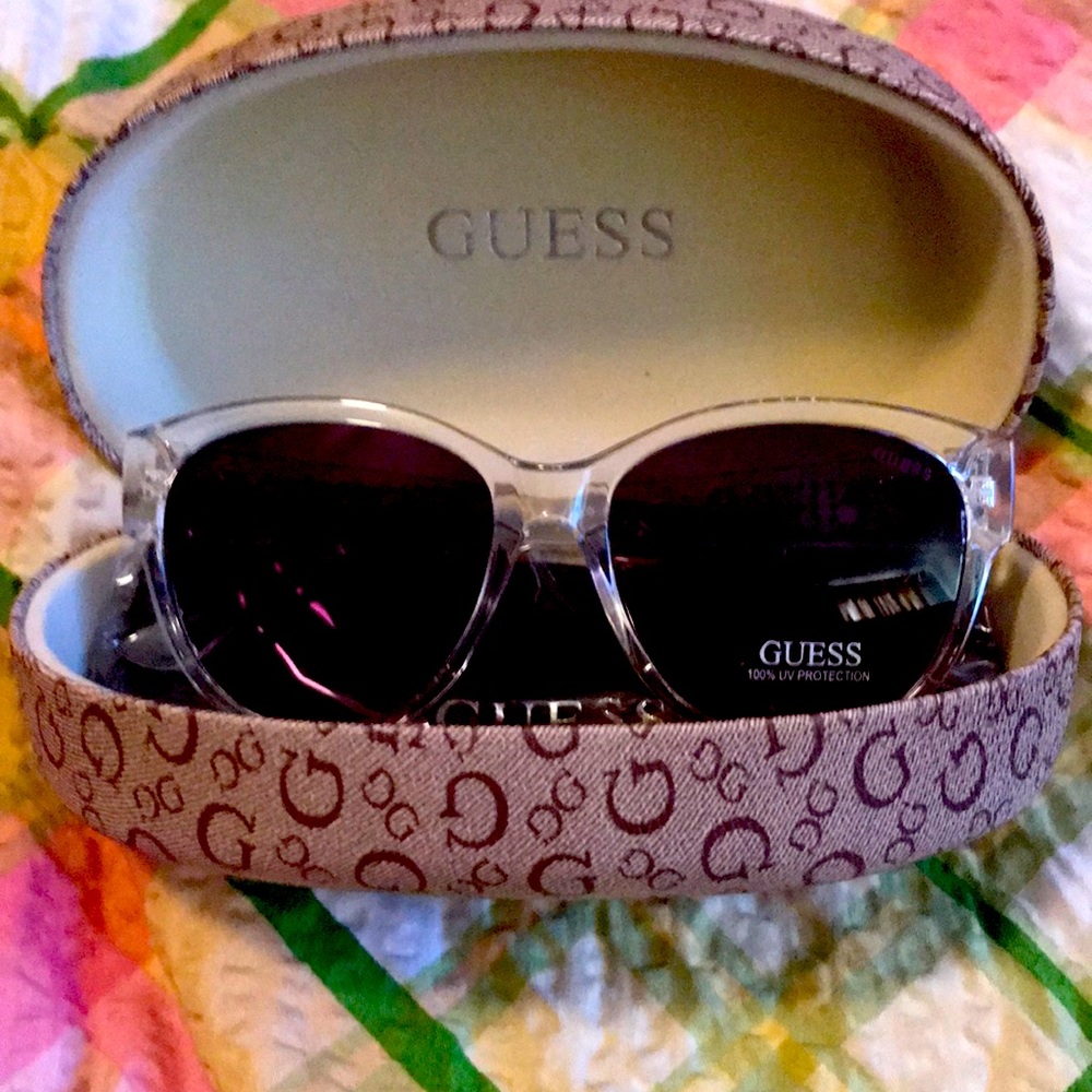 Authentic new guess sunglasses